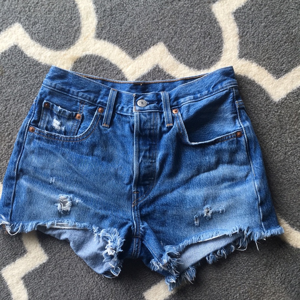 Levi’s 501 premium cutoffs